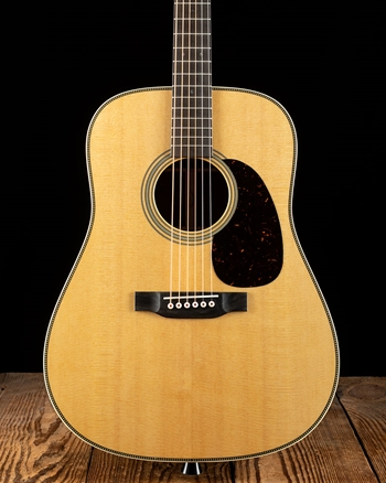 Martin HD-28 (2025) - Natural