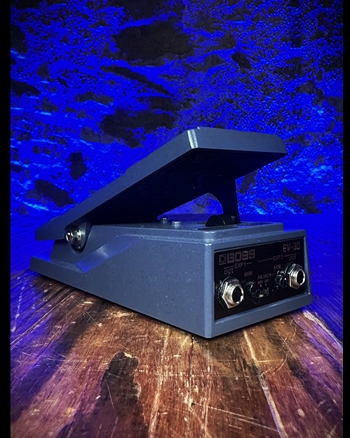 BOSS EV-30 Dual Expression Pedal *USED*