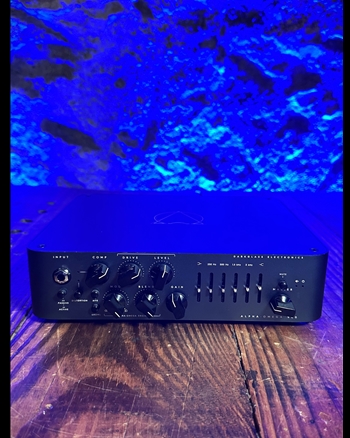 Darkglass Alpha Omega 900 Watt Bass Head *USED*