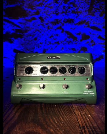Line 6 DL4 Delay Effects Pedal *USED*