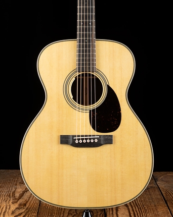 Martin OM-28E LR Baggs (2025) - Natural