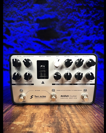 Two Notes ReVolt Guitar Analog Amp Simulator Pedal *USED*