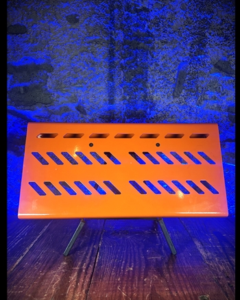Gator Large Aluminum Peadlboard - Orange *USED*