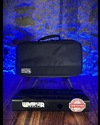 Gator GPB-LAK-1 Small Black Aluminum Pedalboard with Bag *USED*