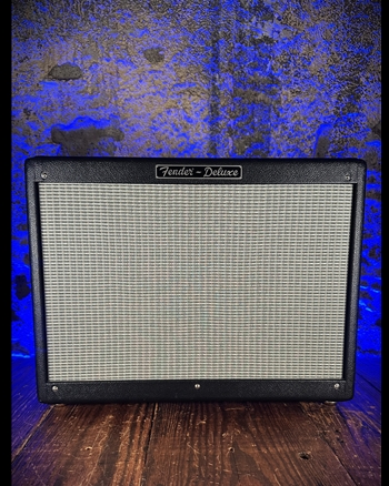 Fender Deluxe Speaker Cabinet *USED*