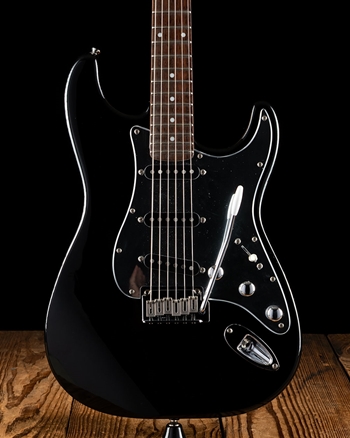 Squier Standard Series Stratocaster - Black & Chrome *USED*