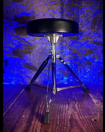 Pearl Drum Throne *USED*