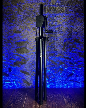 On Stage Stands SS8800B+ Power Crank-Up Speaker Stand *USED*