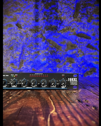 dbx 166XL Dual Compressor/Limiter *USED*
