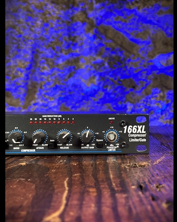 dbx 166XL Dual Compressor/Limiter *USED*