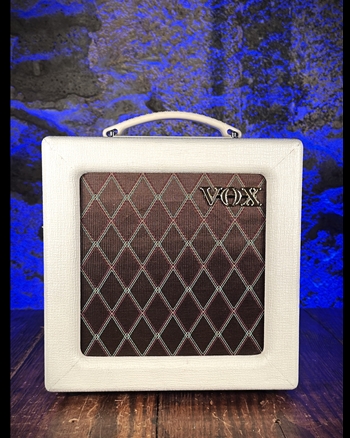 VOX AC4TV8 - 4 Watt 1x8" Guitar Combo - Cream *USED*