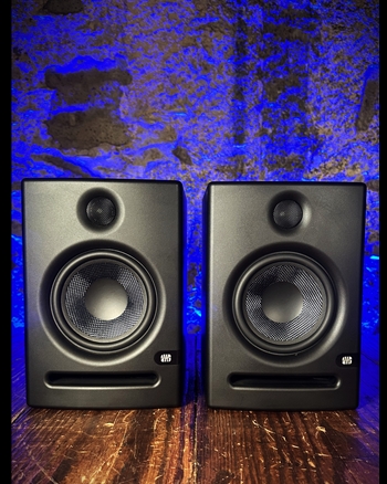 PreSonus Eris E5 - 70 Watt 1x5.25" Studio Monitors (Pair) *USED*