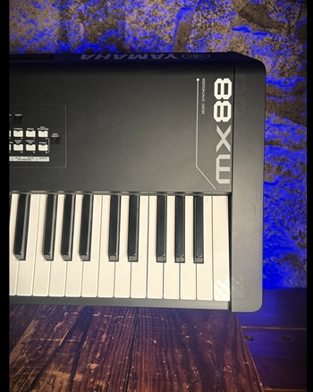 Yamaha MX88 - 88-Key Music Synthesizer *USED*