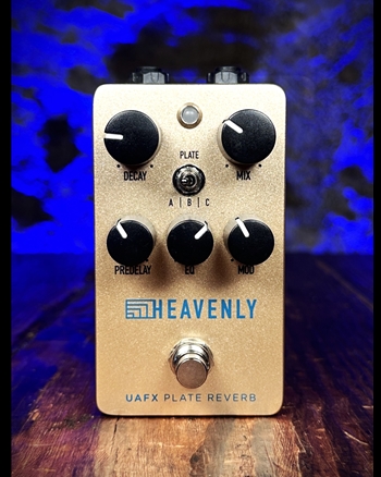 Universal Audio Heavenly Plate Reverb Pedal *USED*