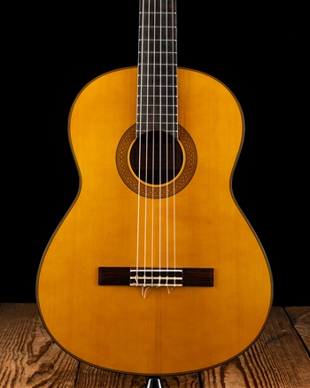 Yamaha CG142CH Classical - Natural *USED*