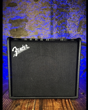Fender Mustang LT25 - 25 Watt 1x8" Guitar Combo *USED*