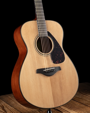 Yamaha FS800J - Natural