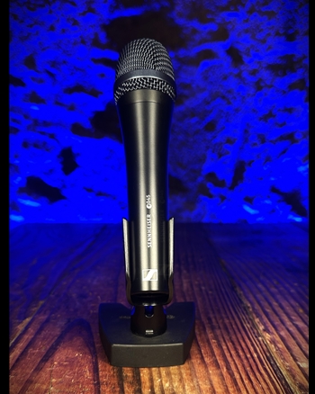 Sennheiser e945 Dynamic Supercardioid Vocal Microphone *USED*