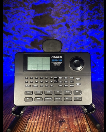 Alesis SR-16 Classic Drum Machine *USED*