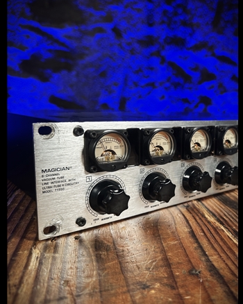 Behringer Magician 8-Channel Vacuum Tube Line Interface *USED*