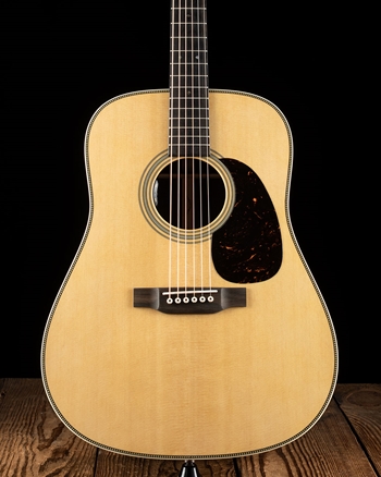Martin HD-28 - Natural *USED*