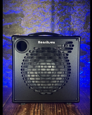 HENRIKSEN Blu Guitar Combo *USED*