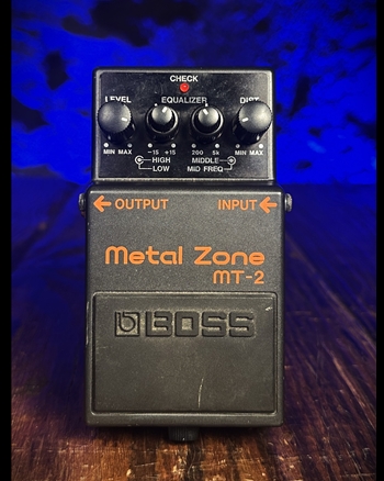 BOSS MT-2 Metal Zone Distortion Pedal *USED*