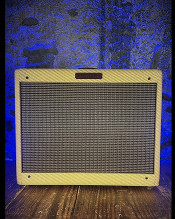 Fender '57 Custom Deluxe - 12 Watt 1x12" Guitar Combo - Tweed *USED*