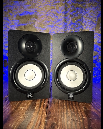 Yamaha HS5 5" Powered Studio Monitors (Pair) *USED*