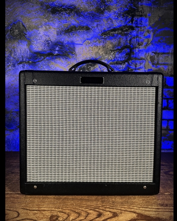 Fender Blues Junior III - 15 Watt 1x12" Guitar Combo *USED*