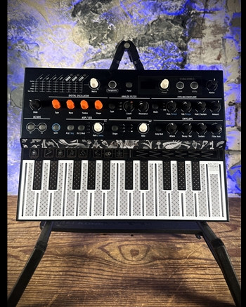 Arturia MicroFreak Experimental Hybrid Synth *USED*
