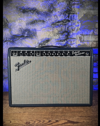 Fender Limited Edition '65 Deluxe Reverb - 22 Watt 1x12" Guitar Combo - Navy Blue *USED*
