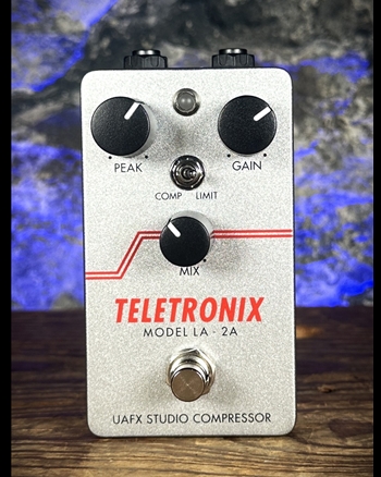 Universal Audio Teletronix LA-2A Studio Compressor Pedal *USED*