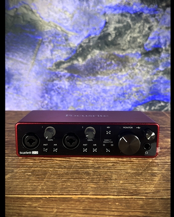 Focusrite Scarlett 2i2 - 2x2 USB Audio Interface (3rd Gen) *USED*