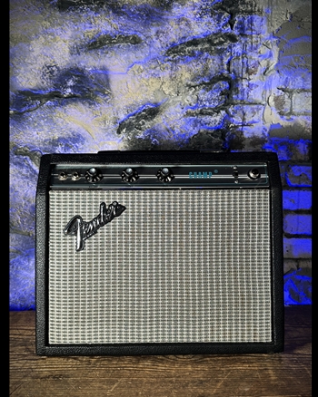 Fender 1970s Champ Guitar Combo *USED*