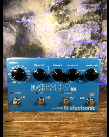 TC Electronic Flashback X4 Delay and Looper Pedal *USED*