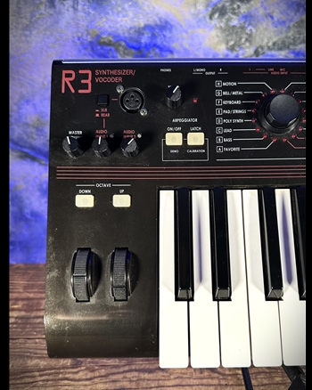 Korg R3 37-Key Synthesizer *USED*