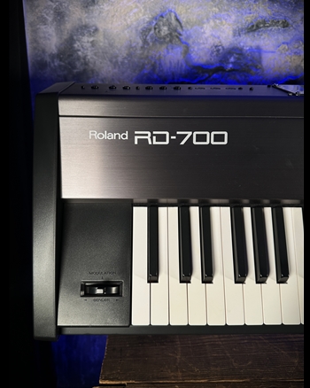 Roland RD-700 - 88-Key Digital Stage Piano *USED*