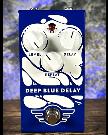 Mad Professor Deep Blue Delay Pedal *USED*